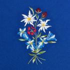Tablier bleu avec motif "fleurs diff�rentes". bleu