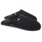 Pantoufles de Giesswein mod�le Tino avec entr�e plate et semelle antid�rapante - best-seller ! noir