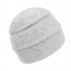 Bonnet tricot� avec de la laine angora douce gris clair