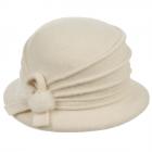 Chapeau en laine cuite mod�le Tatiana sign� WILLY blanc laine